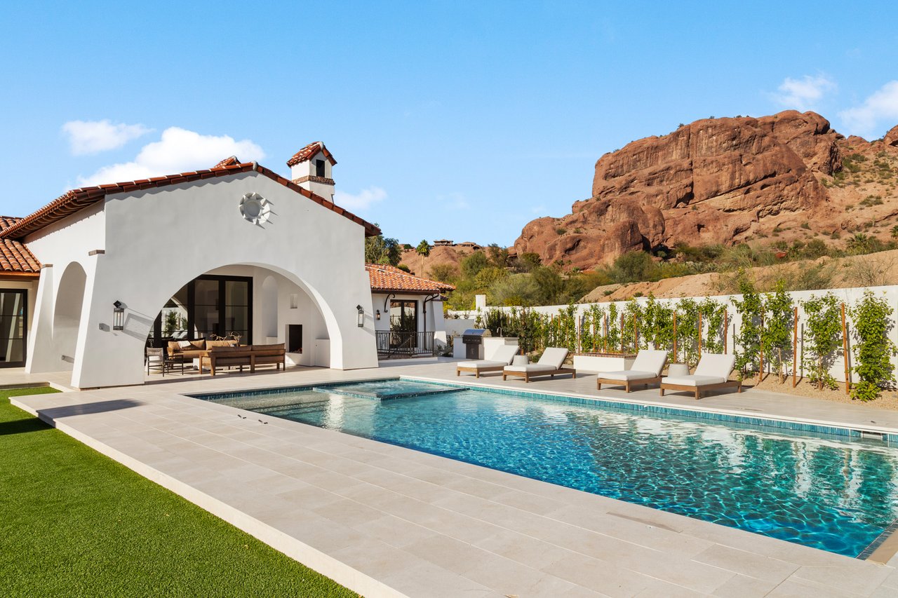 4605 E ROCKRIDGE Road