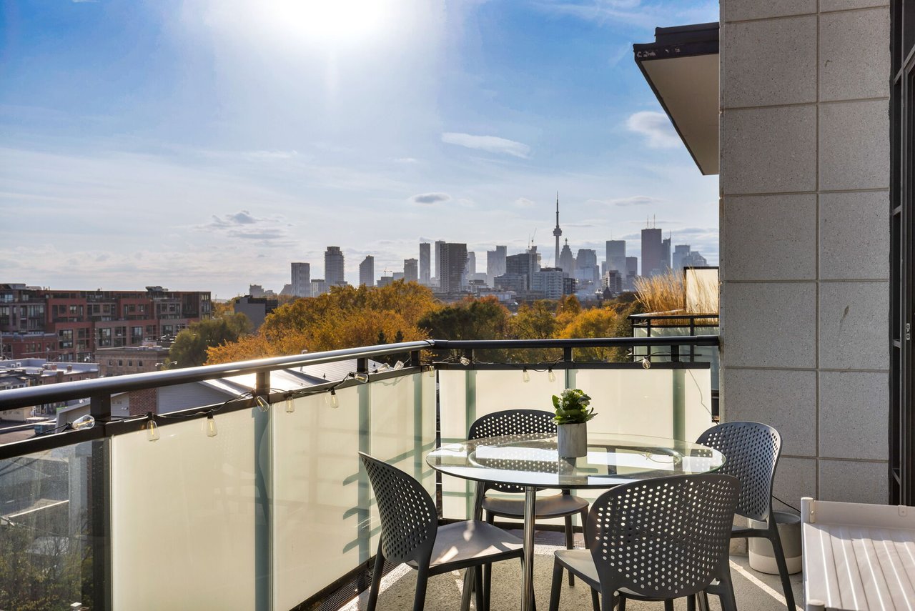 Leslieville Loft Penthouse with Stellar Sunsets