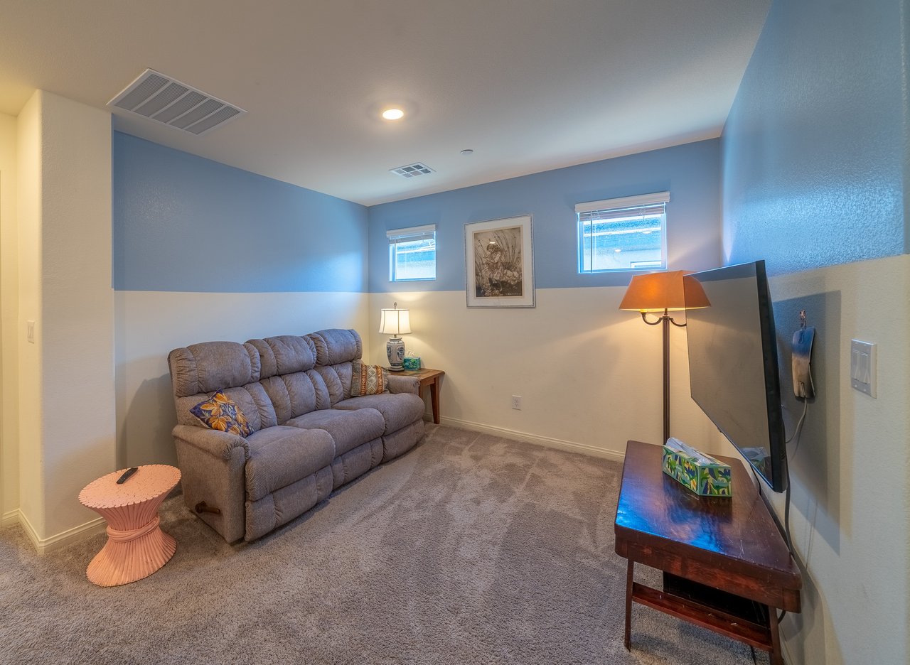 10983 Cambridge Lakes Ave