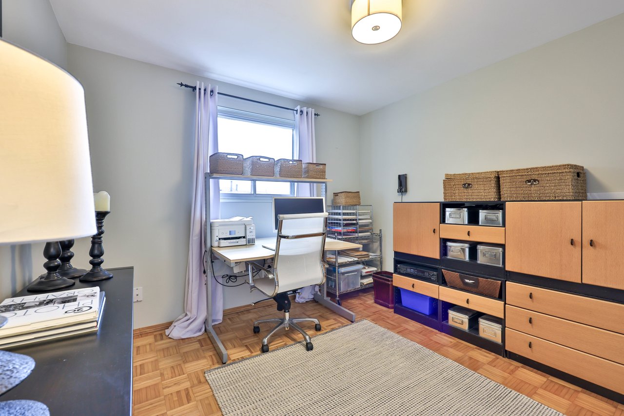 83-1055 Shawnmarr Road, Mississauga