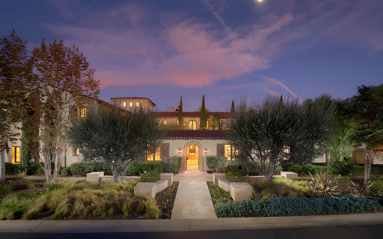 Wonderful Santa Barbara Custom Estate Boasts Wide Frontage and Panoramic Canyon and City Lights Views