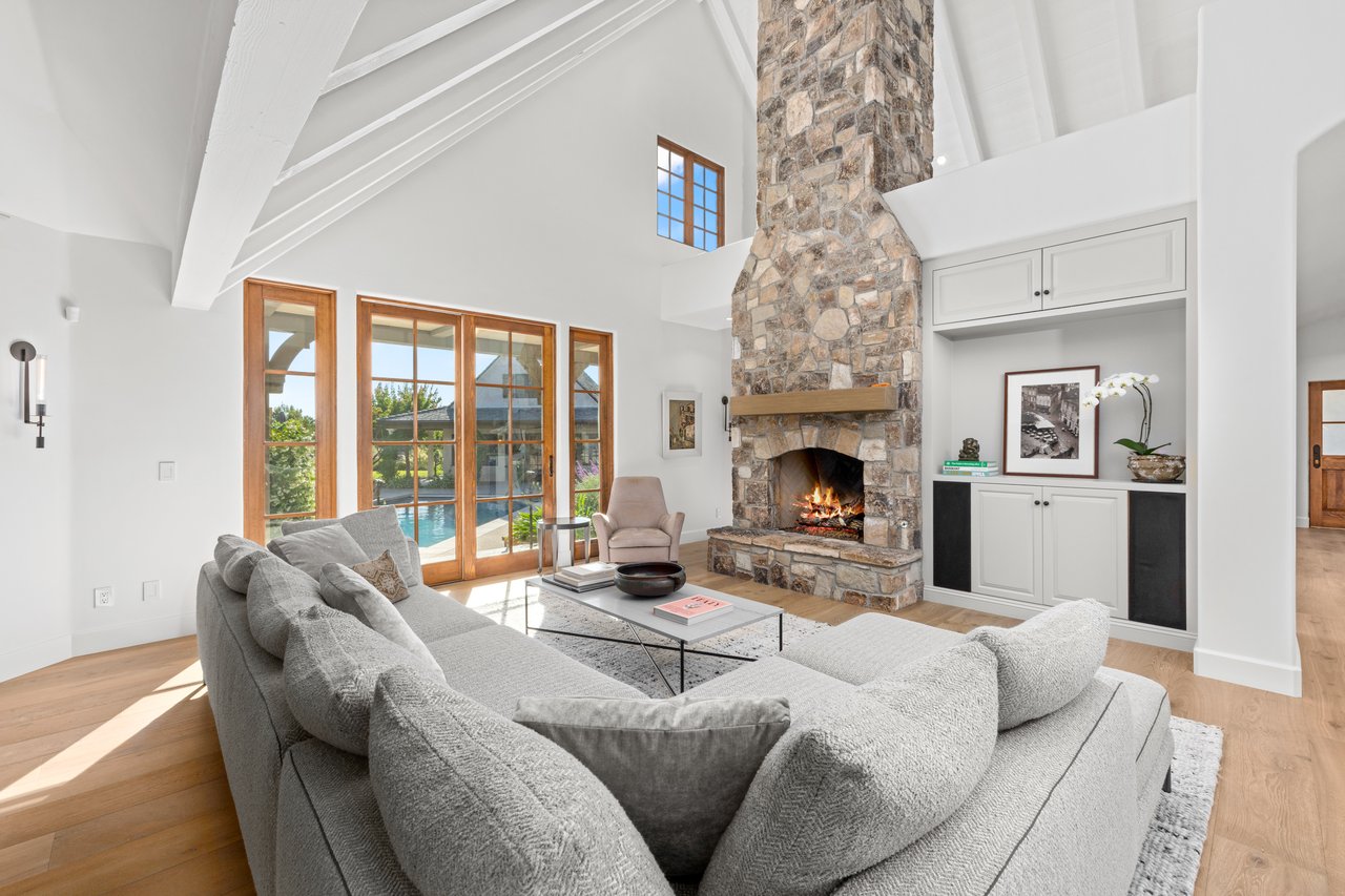 Regency Hills Estate