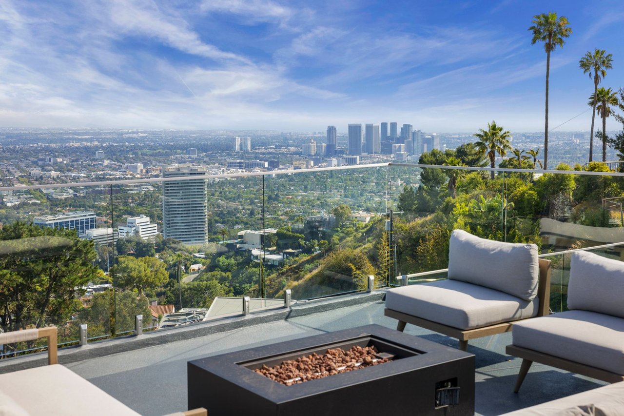 9270 Kinglet Dr, Hollywood Hills