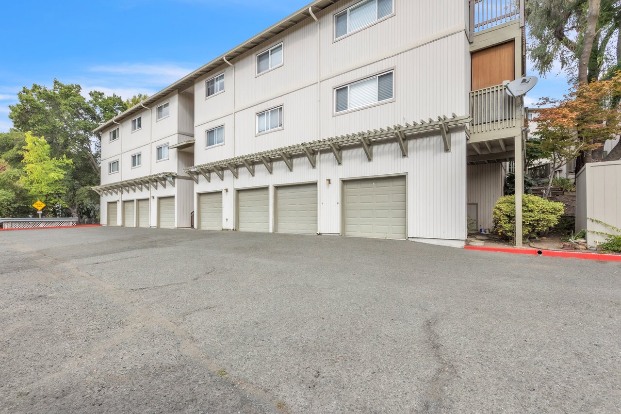 215 Whale Bone Ct, Vallejo