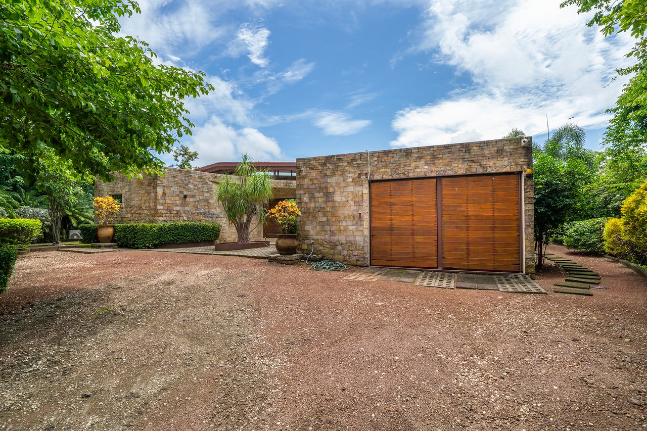 V-Sylvie Rancho Villa | Tropical Villa with Pool and Panoramic Views near Tamarindo