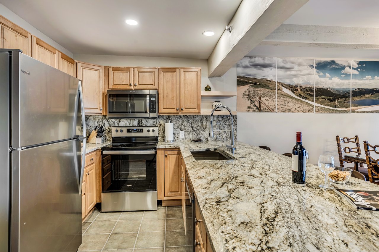 Modern Elegance Meets Mountain Comfort