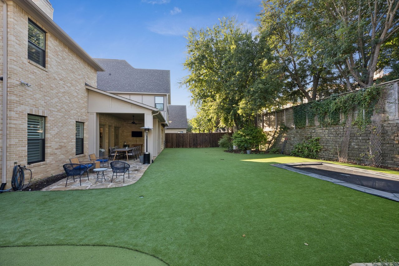 6910 Frontierwood Pl