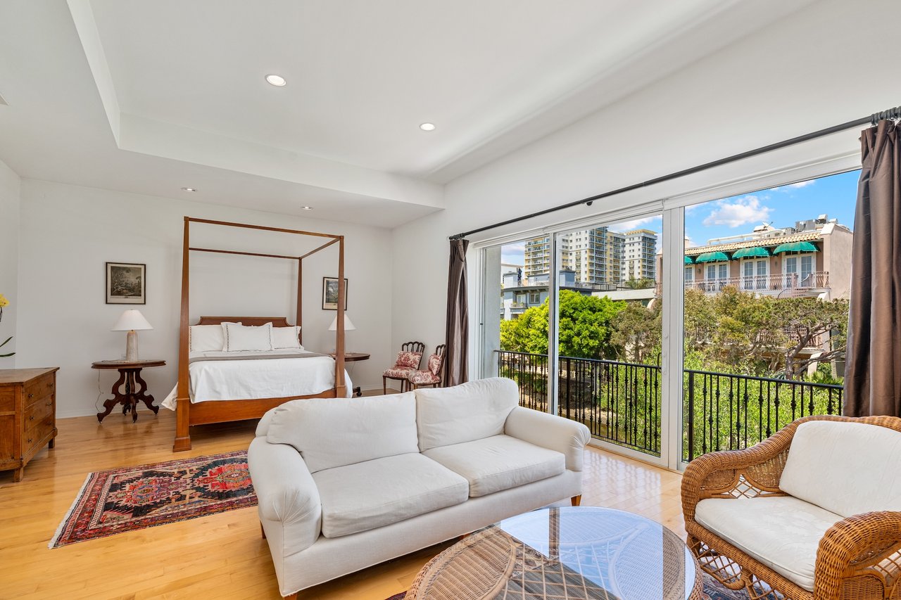3609 Esplanade