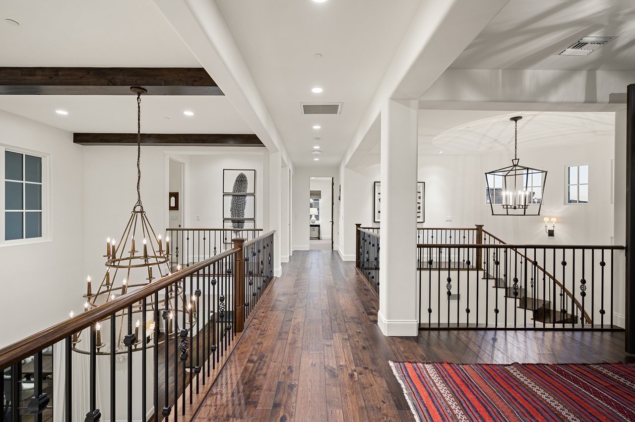 9483 E ROCKWOOD Drive