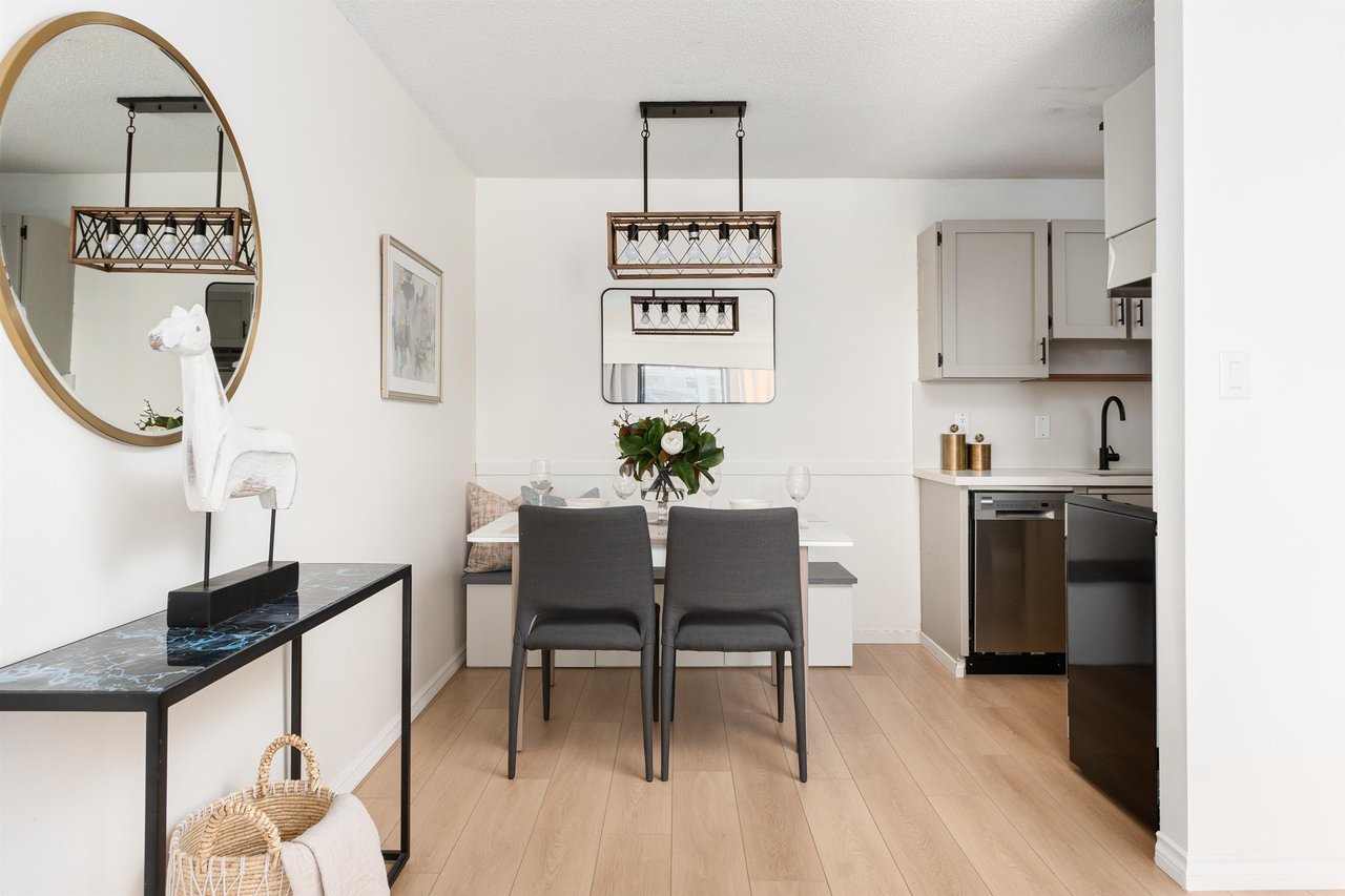 307 W 2nd St, #211
