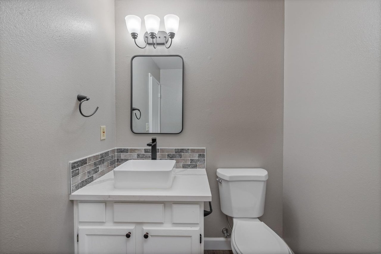 50850 Smoke Tree Trl, 