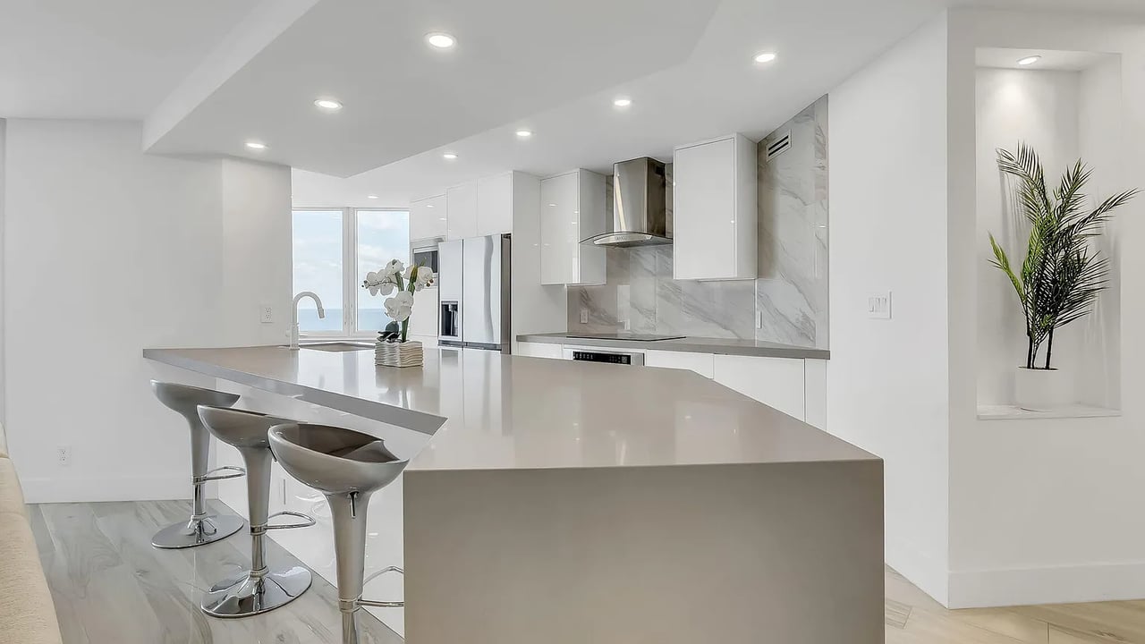 550 S Ocean Blvd #1906