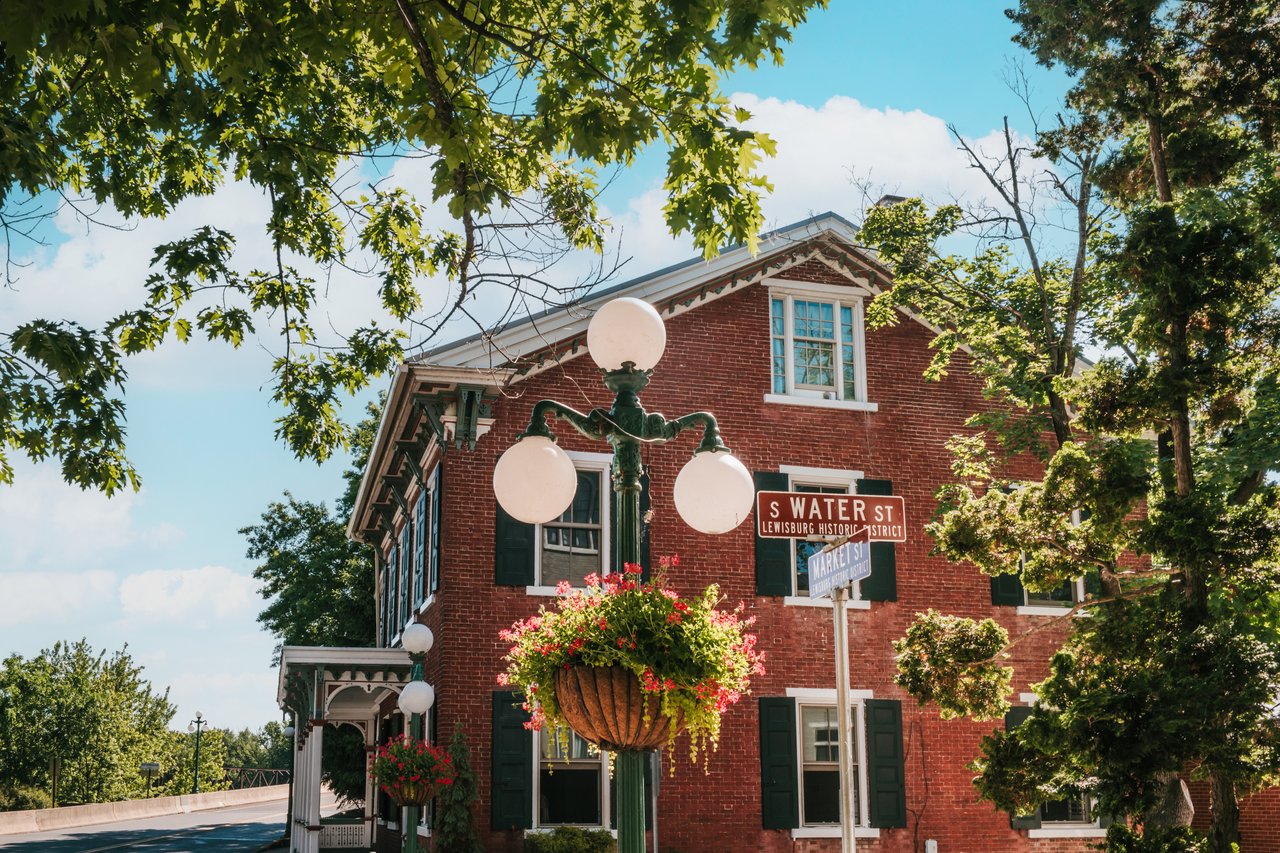 Lewisburg