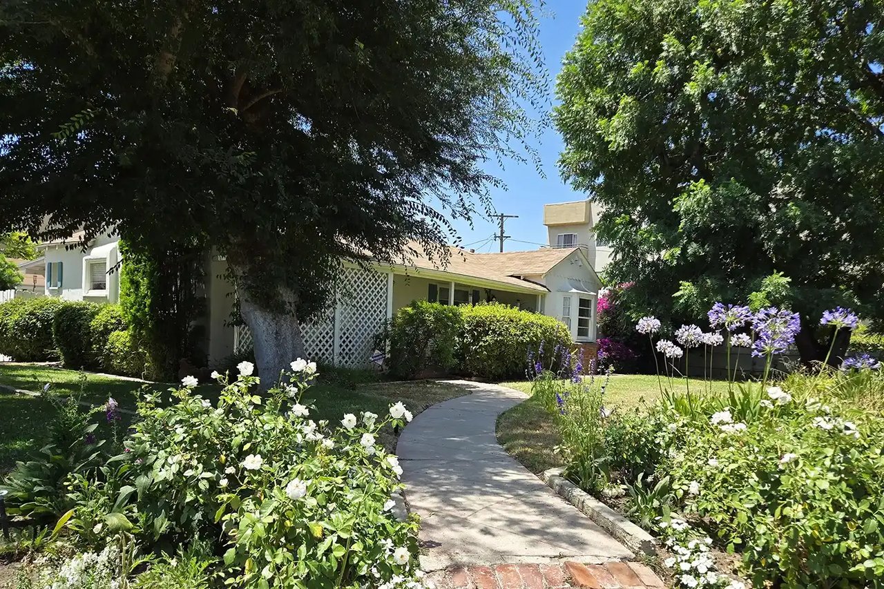 11636 Valley Spring Lane