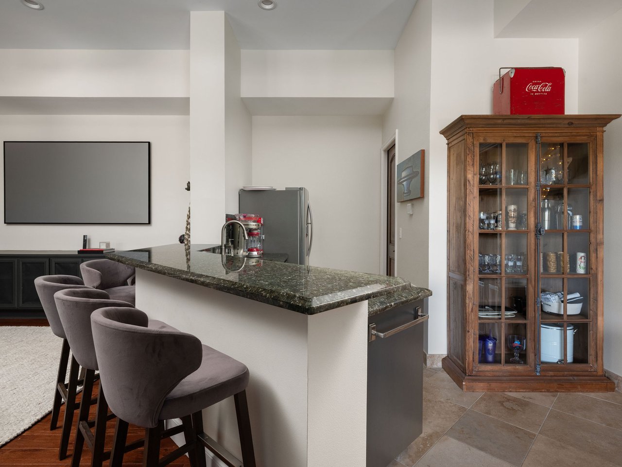 305 Marly Way 