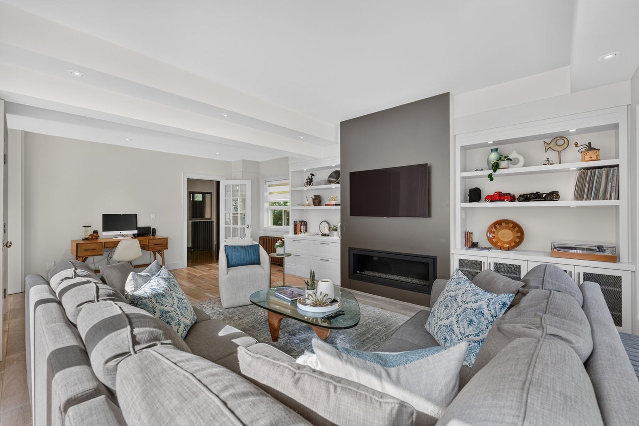 33 Ben Machree Dr
