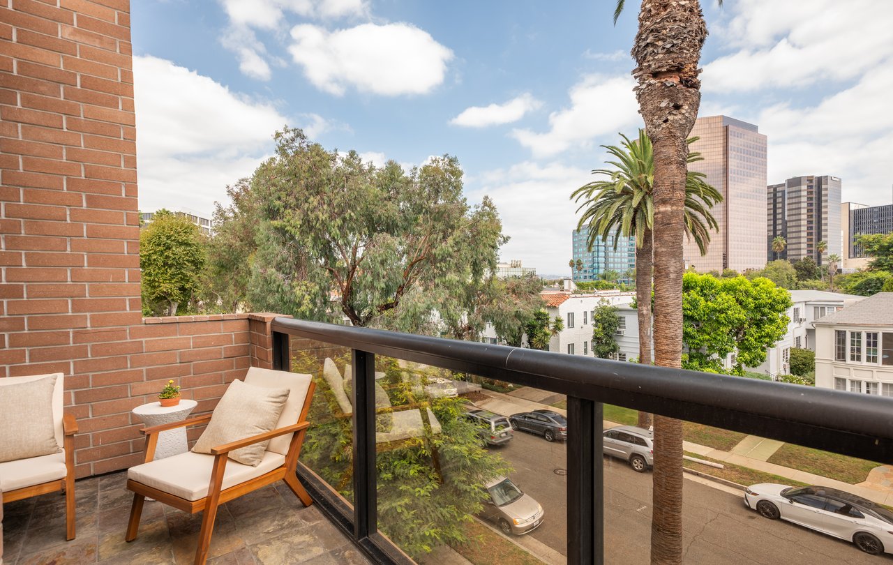 235 S Tower Dr Unit: 301, Beverly Hills 