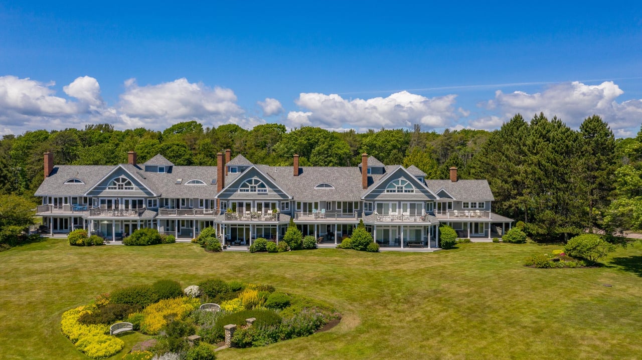 16 Atlantic Drive, Unit #: 16