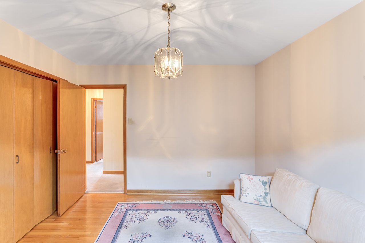 102 Clement Rd