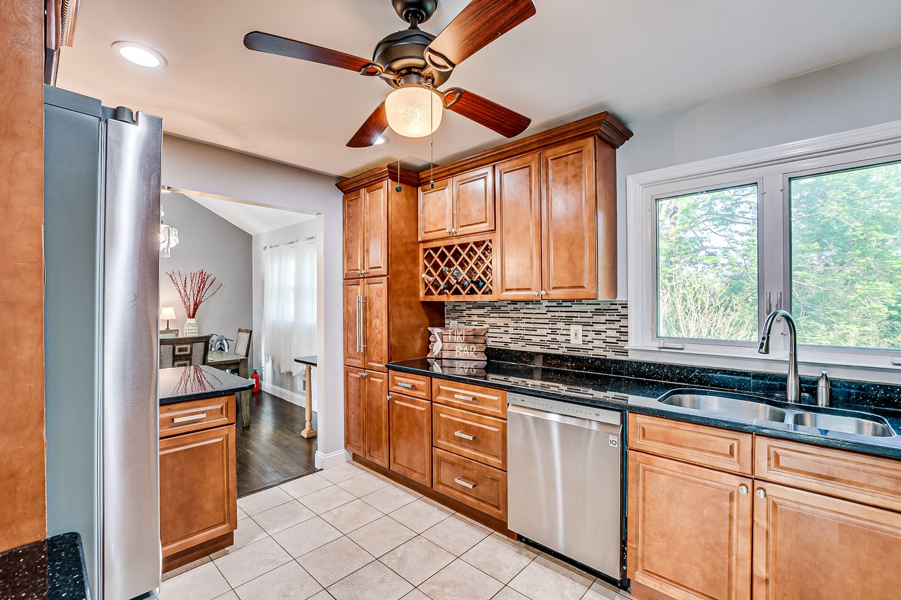 12 Sherry Rd