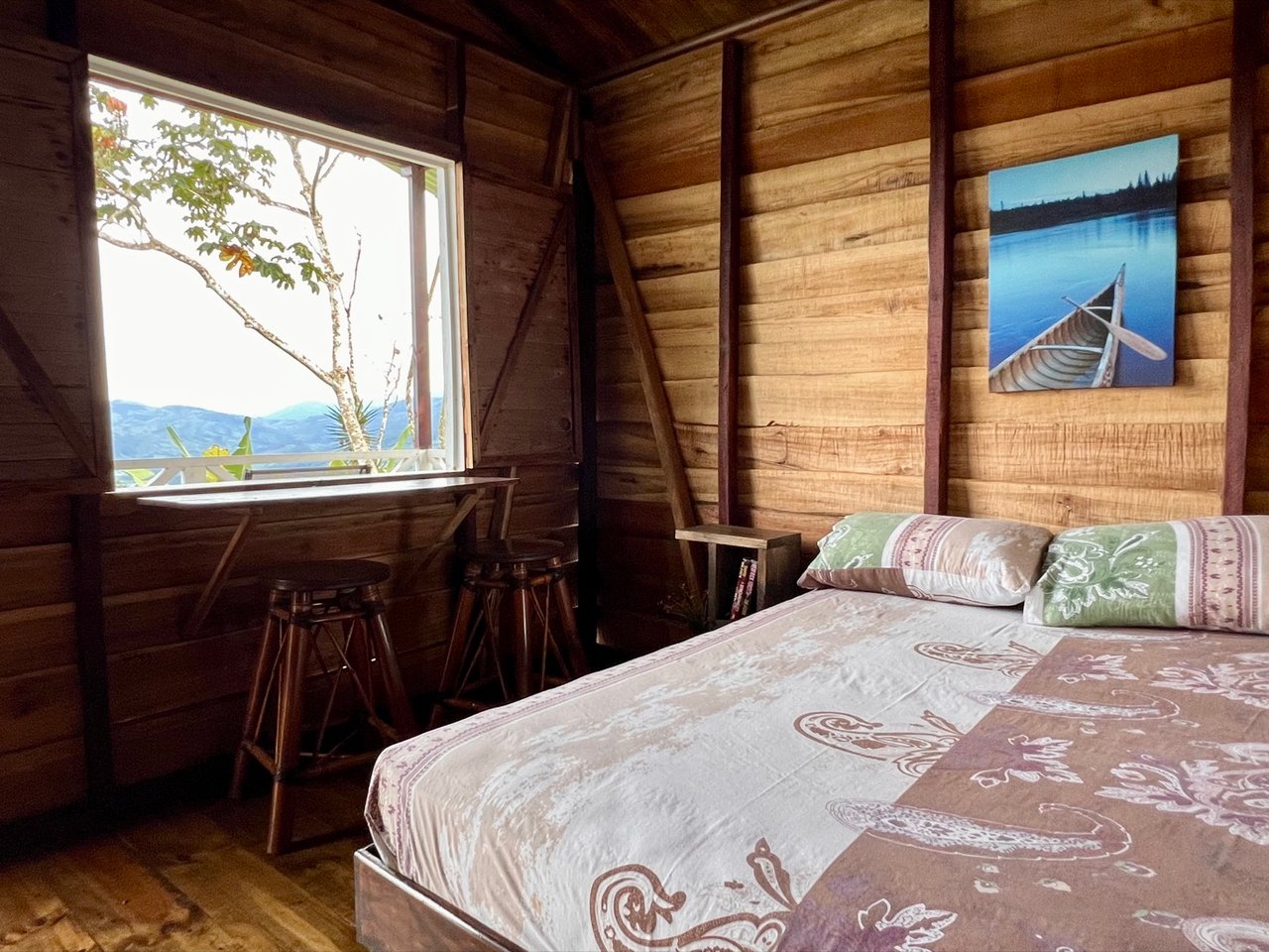 Strategically Located Property with Panoramic Views and Development Potential in Tinamastes