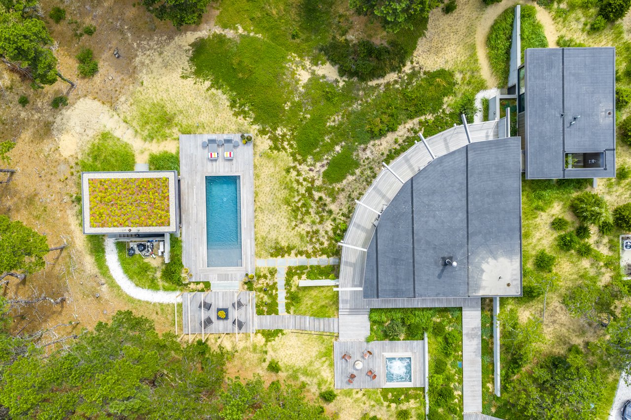 Cape Cod Modernist Masterpiece