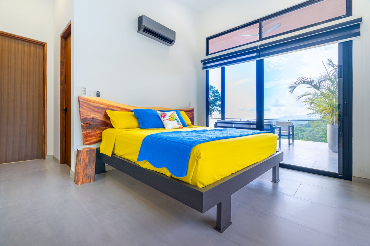 Luxury 4-Bed Home with Ocean & Jungle Views in Ojochal