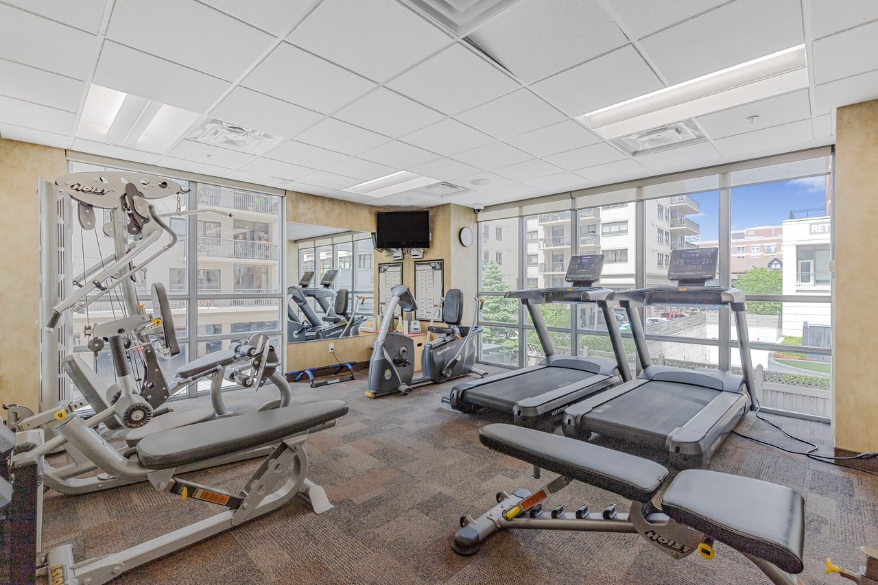 360 Pearl Street #201