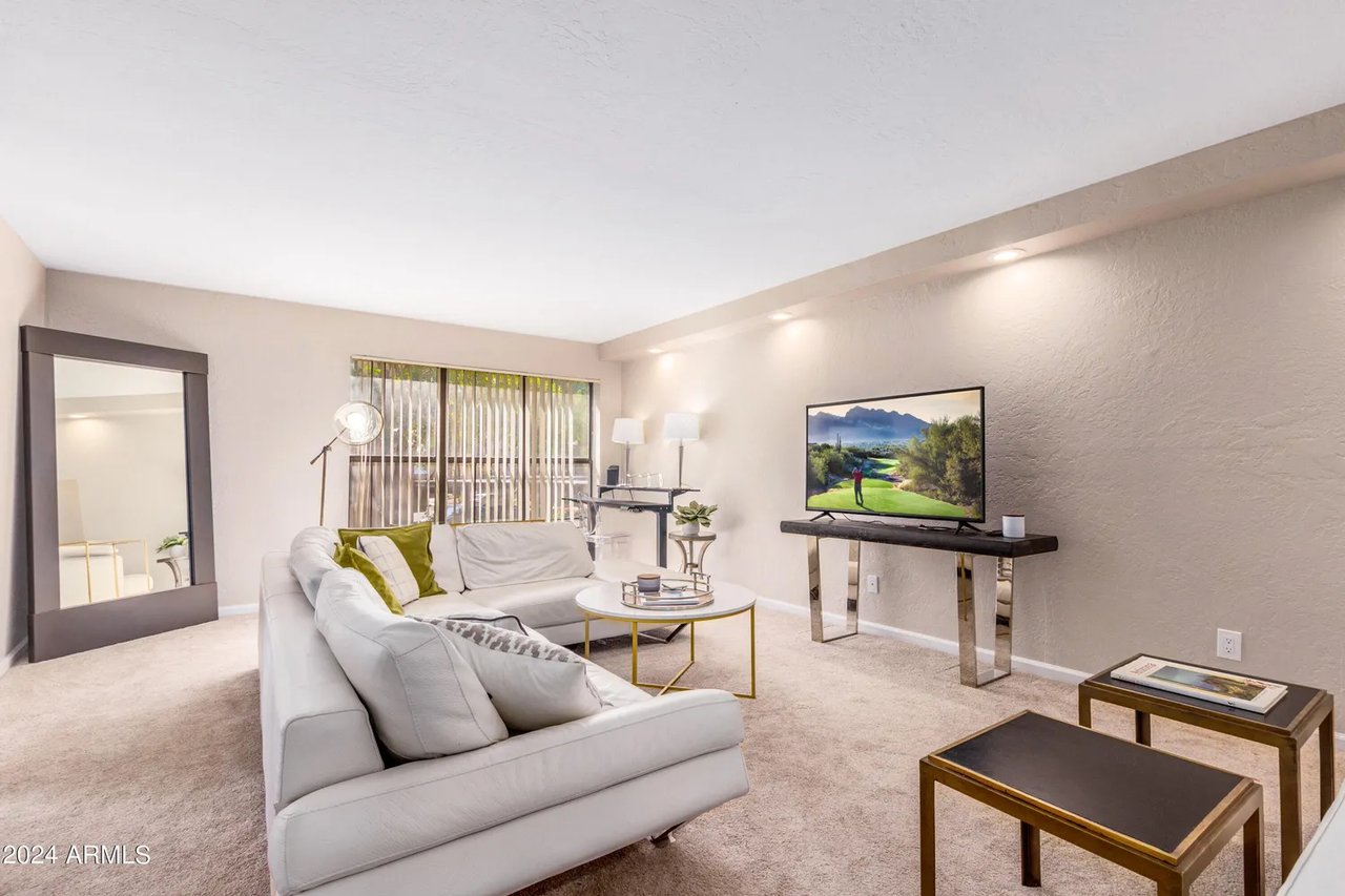 5122 N 31st Way, Unit 225