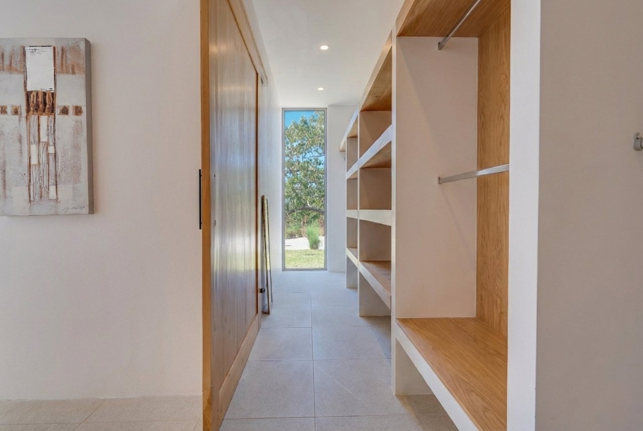 Finca Hermosa | Modern 3BR Luxury Villa with Infinity Pool in Exclusive Finca Panama Community