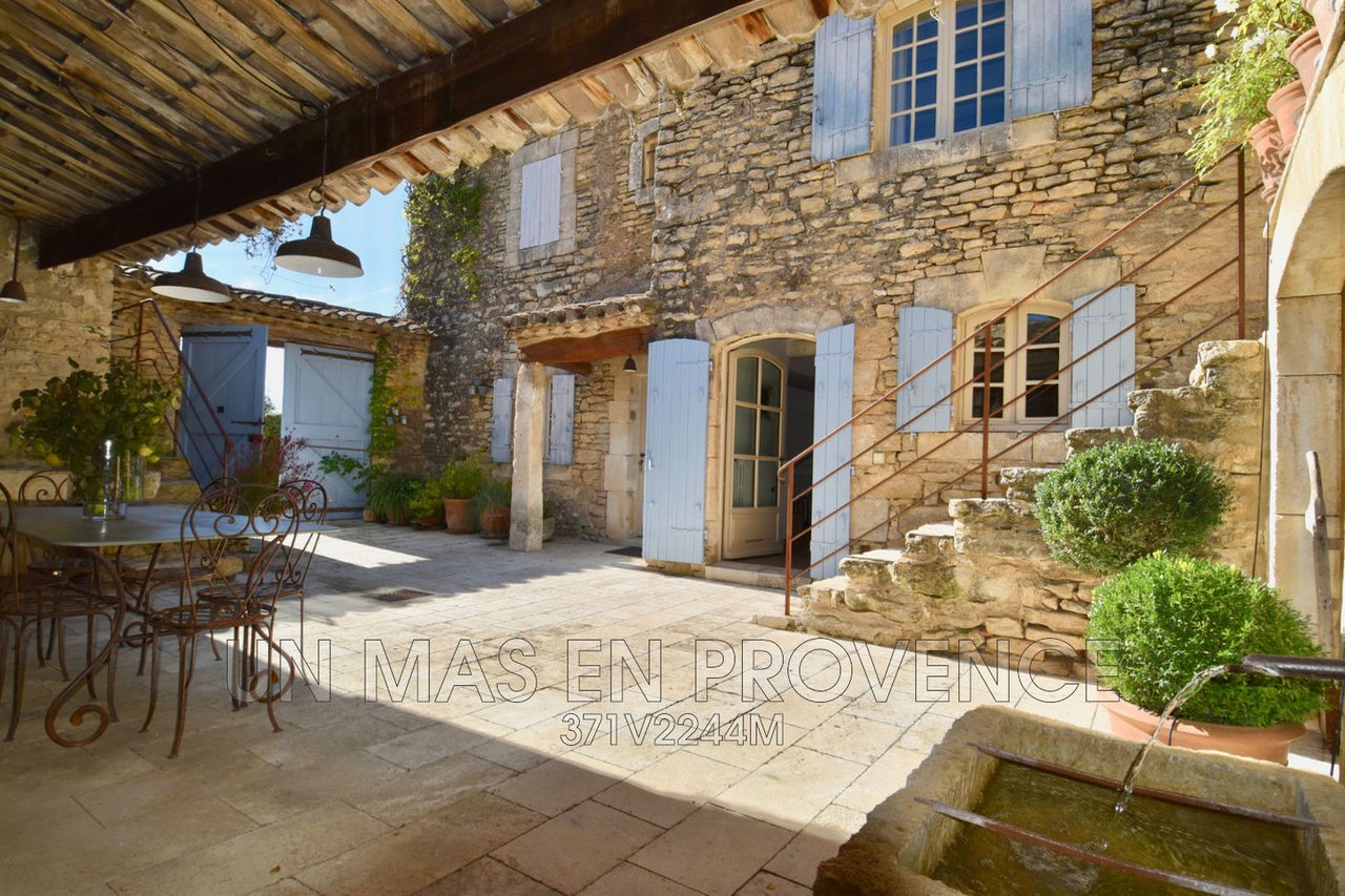Beautiful Home in Provence with Garden and Pool