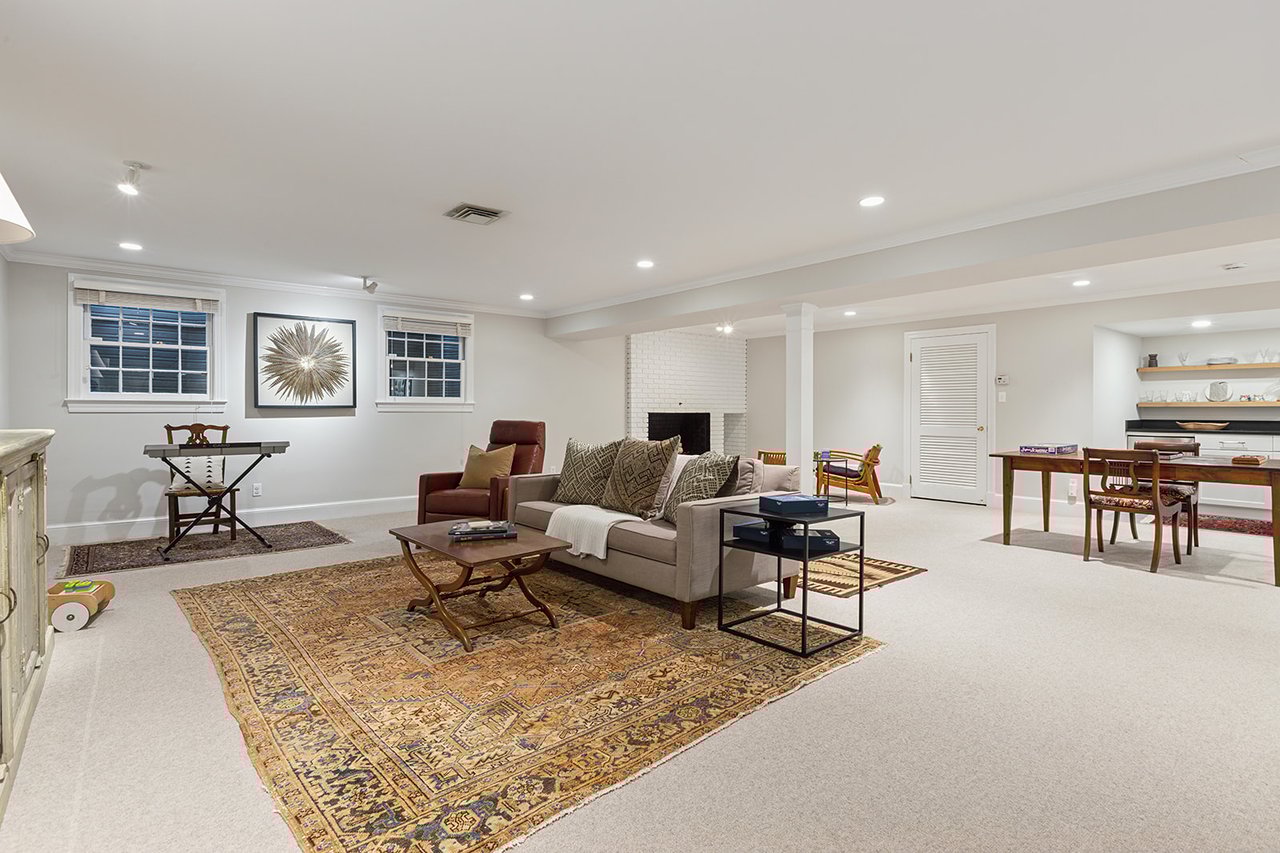 1306 Bishop Lane