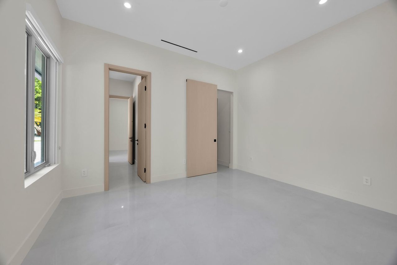 JUST LISTED: Modern Luxury Estate at 11240 SW 95th Street