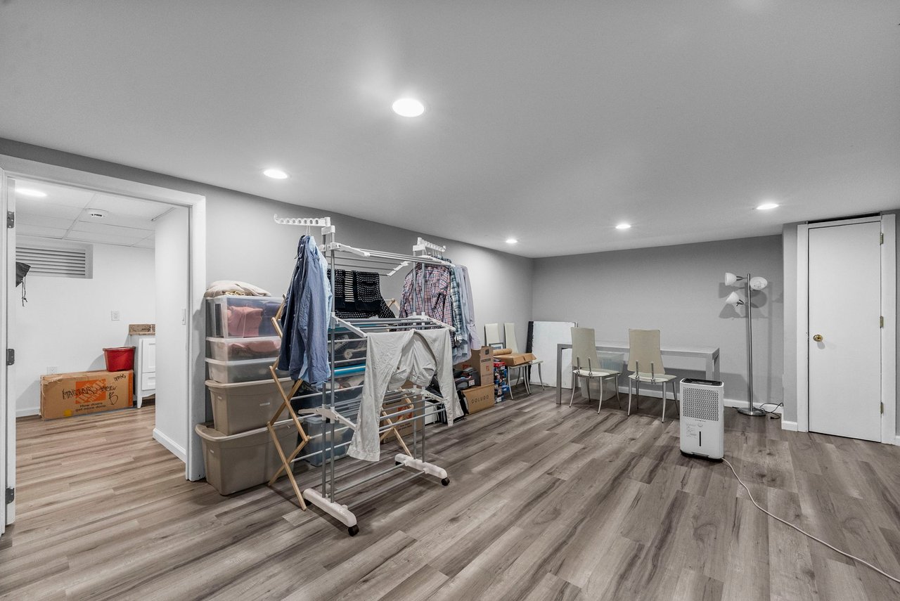 200 Hillside Ave, River Edge, NJ 07661