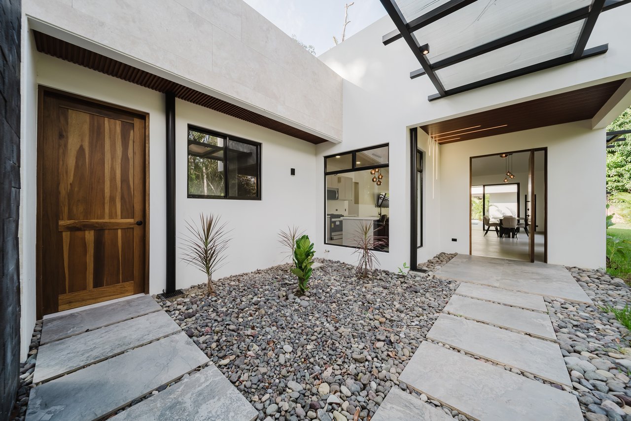 Casa Escondida Contemporary Villa with Guest Suite
