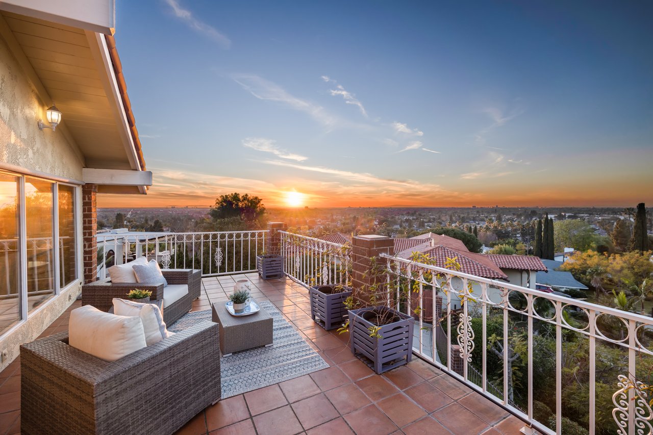 11392 Orangeview Road