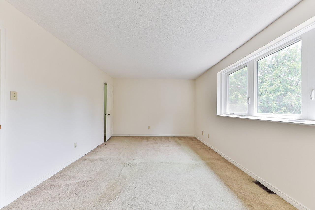 1160 Walden Circle #11