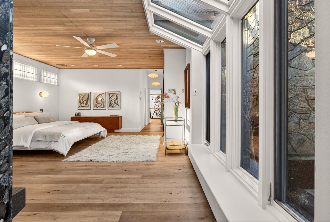 Inspiring MCM Residence