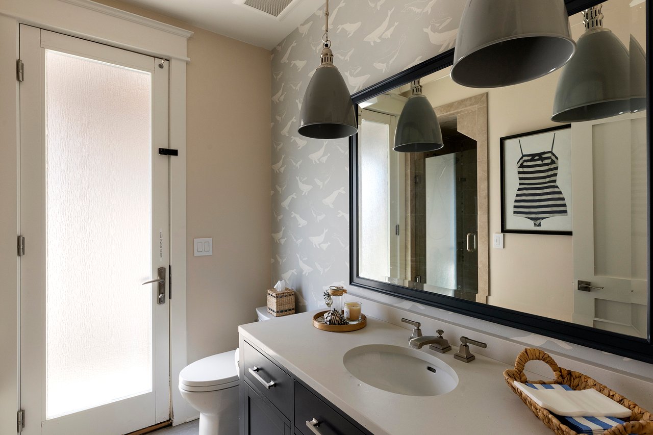 1880 N El Camino Real 23