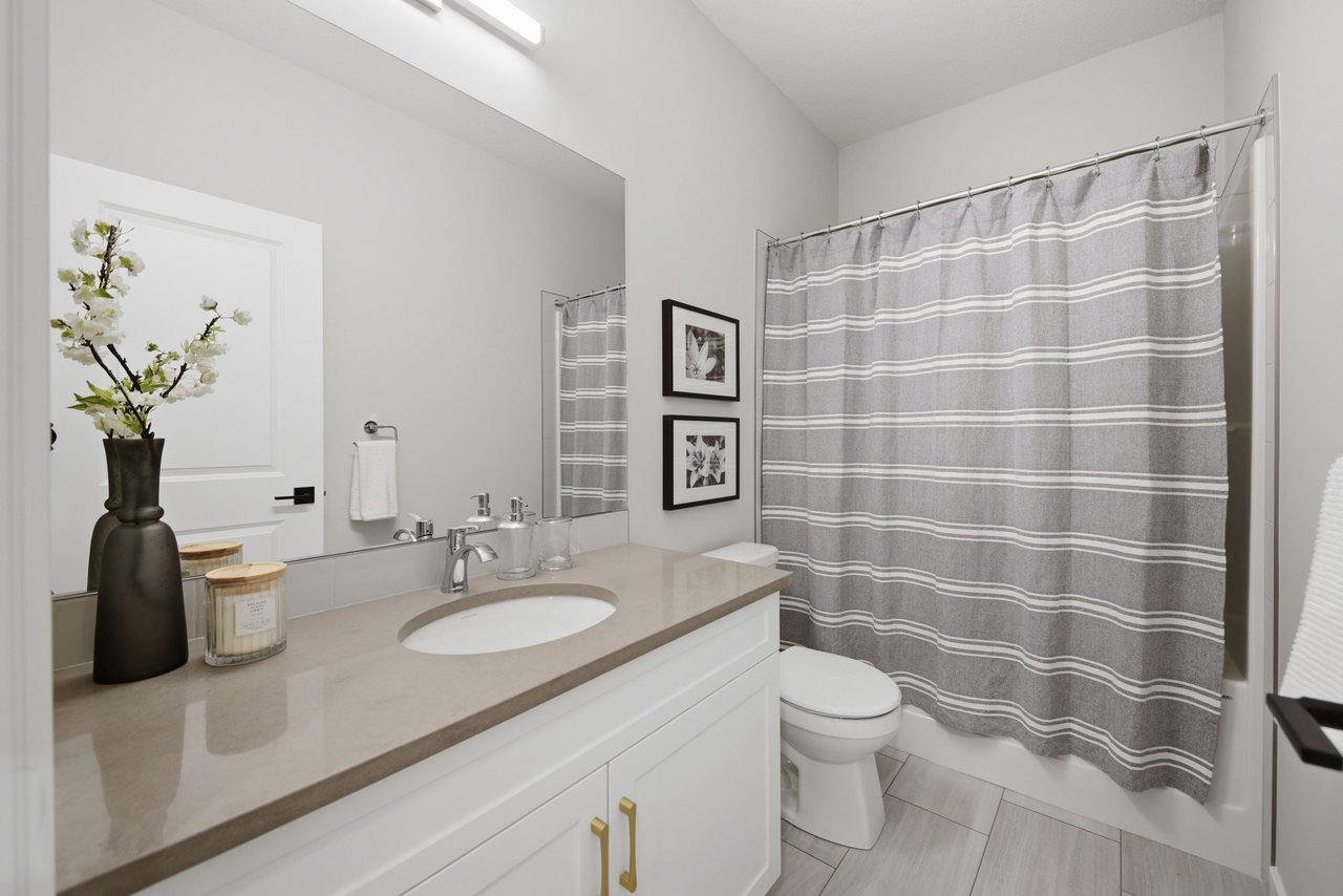 151 Belvedere Crescent SE