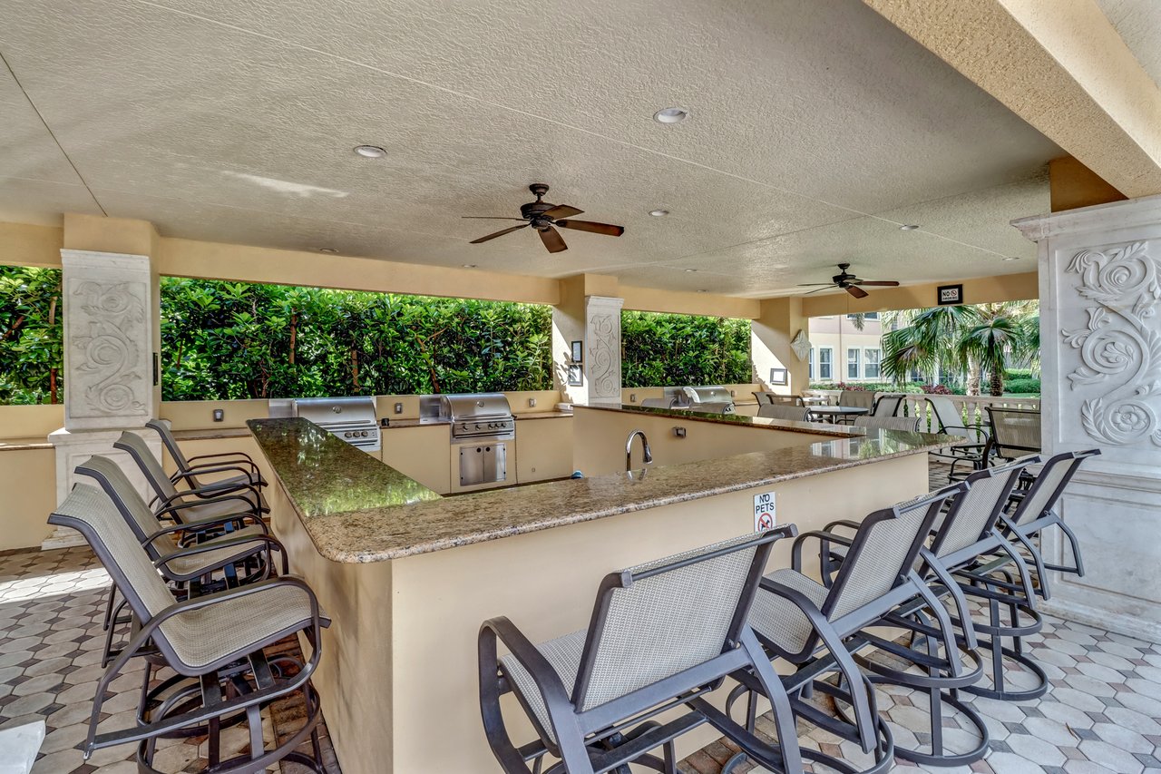 562 Avellino Isles CIR # 201