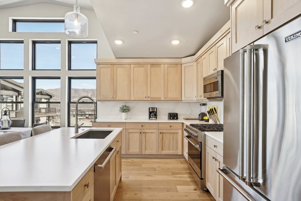 1145 W Helling Circle #304