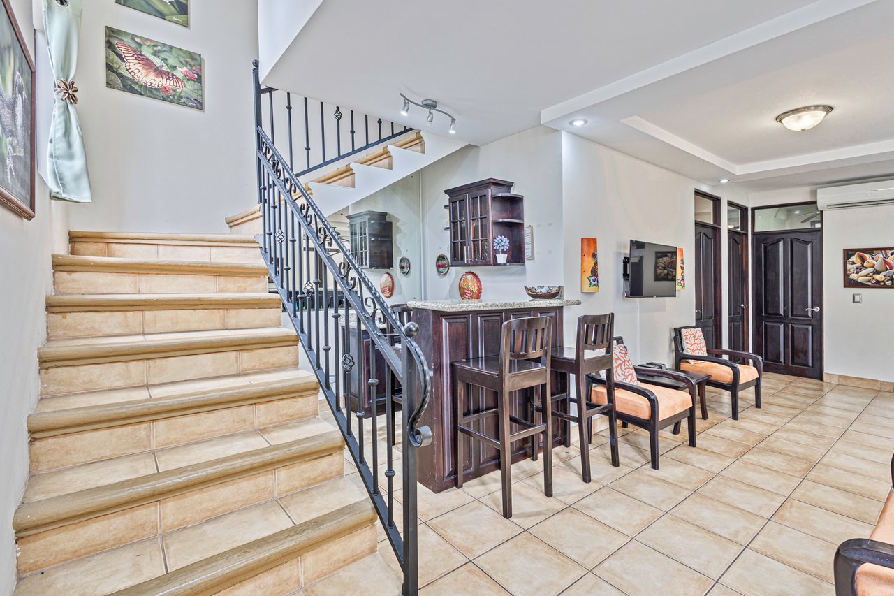 Centrally Located Townhouse in Arrecifes