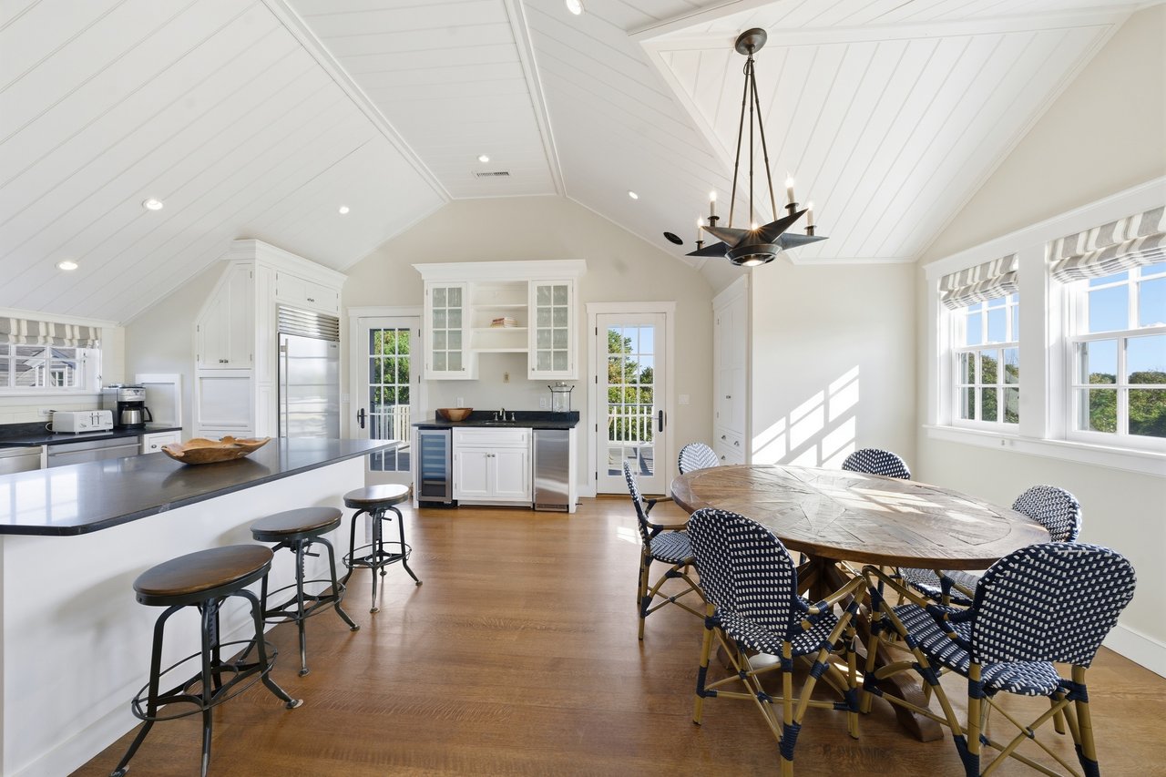 24 Katama Bay View Road 