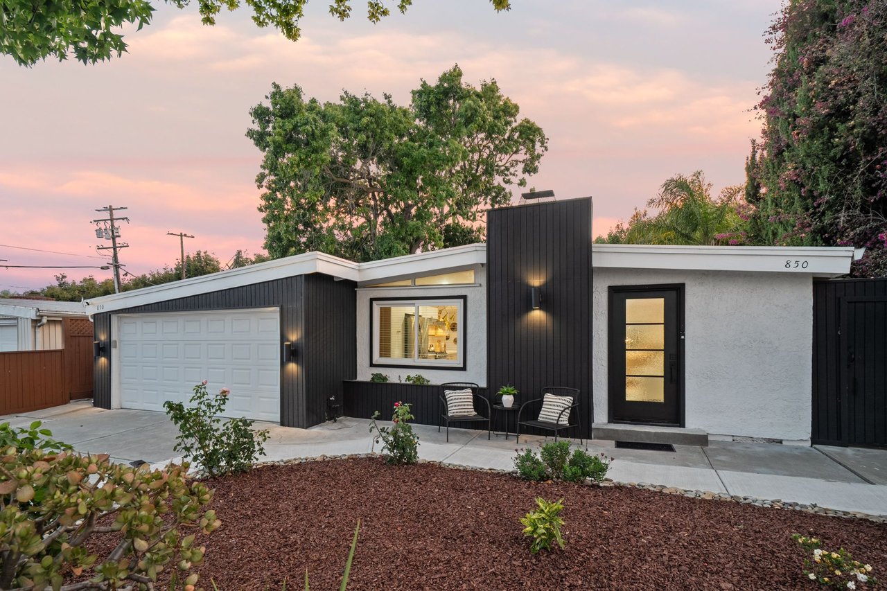 850 Las Palmas Drive