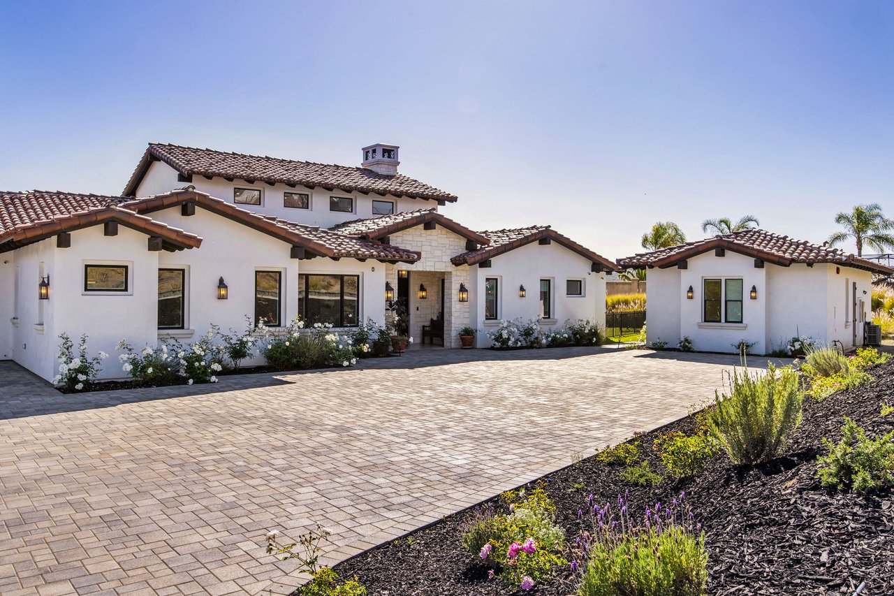 31324 Lake Vista Circle