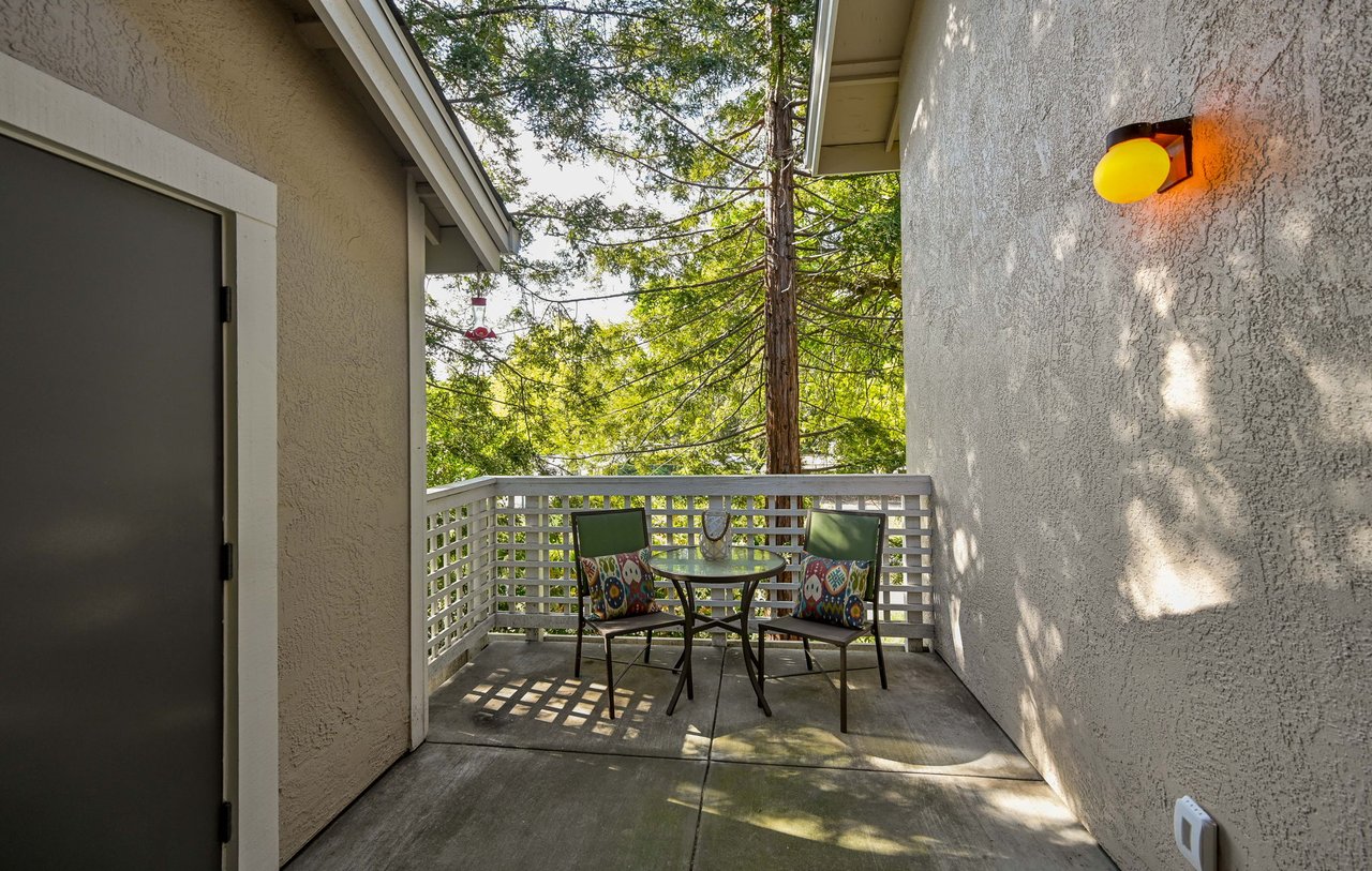 2677 Oak Rd. #202, Walnut Creek