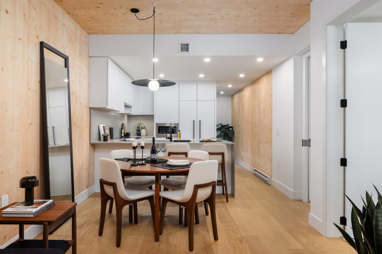 310 Salter St, #402