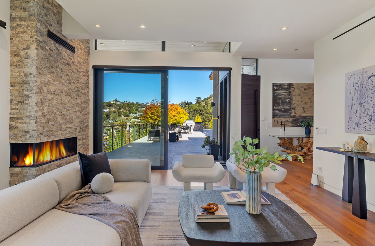Modern Luxury - Completed in 2020