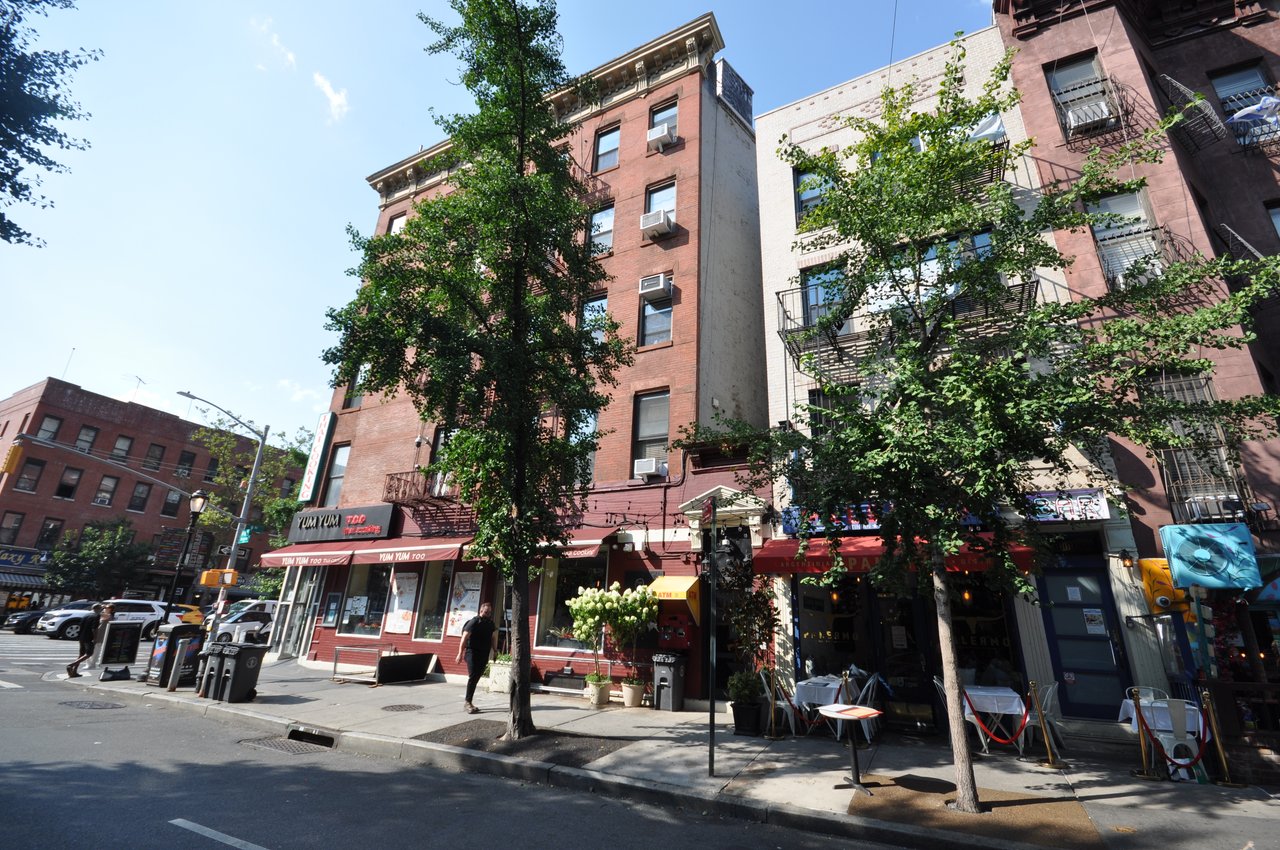 662 9th Ave & 373 West 46th Street